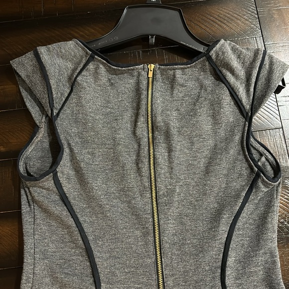 Express size 8 gray dress w black piping and gold zipper - Picture 7 of 9